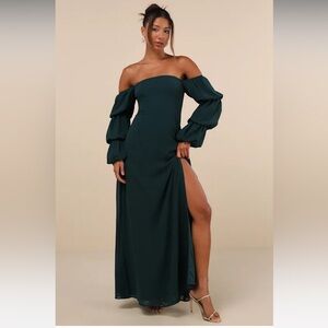 NWOT Lulus Emerald Tiered Balloon Sleeve Off-the-Shoulder maxi Dress